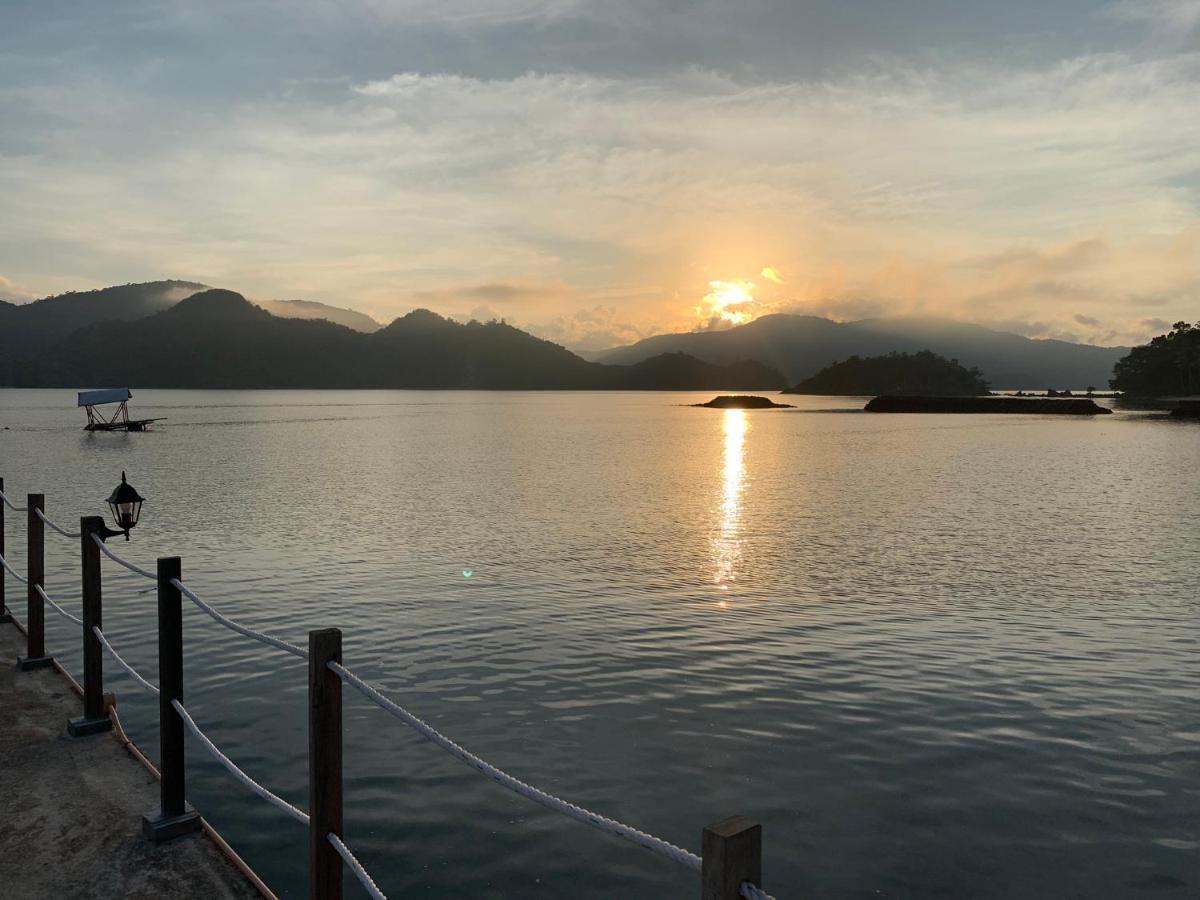 Pangulatan Beach Resort El Nido Eksteriør bilde